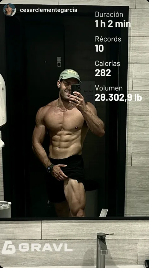 Instagram story from @cesarclementegarcia showing a workout logged with Gravl